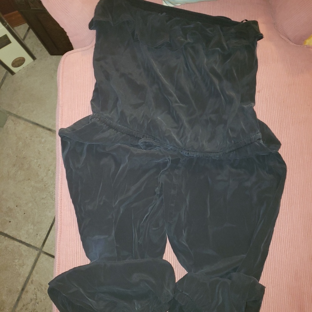 Adorable silk 1 piece strapless bebe jumper
